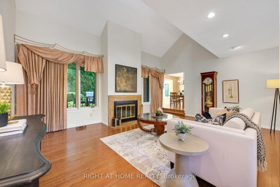 33 Walnut Drive • Guelph, ON photo 8