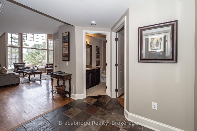 Carling 10 W3 - 3876 Muskoka Rd 118 Highway W