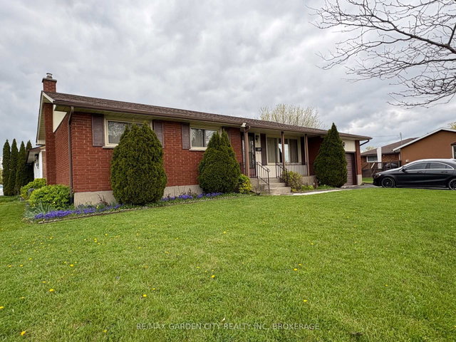 69 Strathmore Crescent