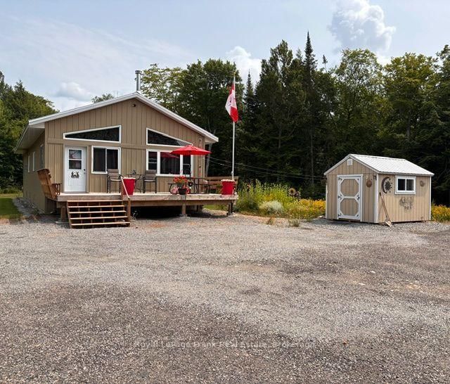 989 North McKenzie Lake Road