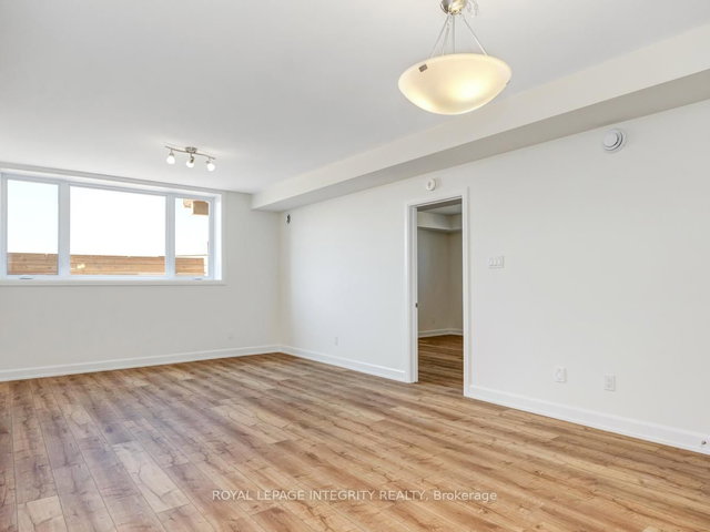 A - 906 Chablis Crescent