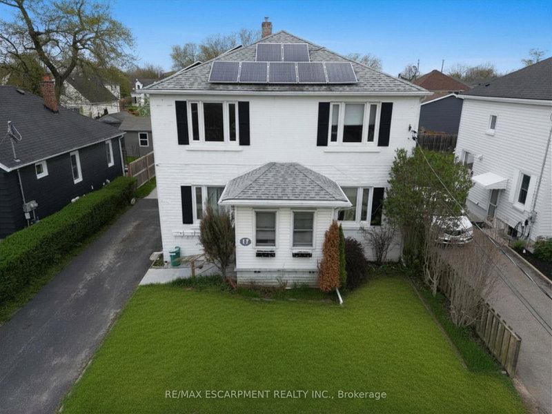 home for lease on 2-17 Lyons Avenue