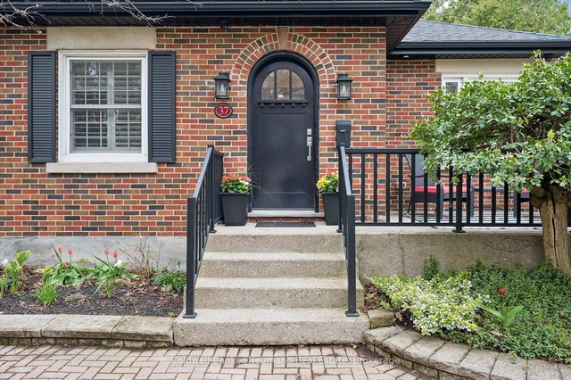 37 Parkholm Avenue