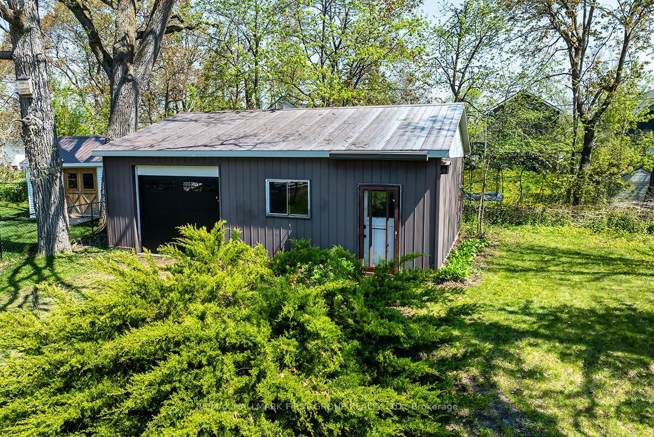 38 Oak Street • Kawartha Lakes, ON photo 10