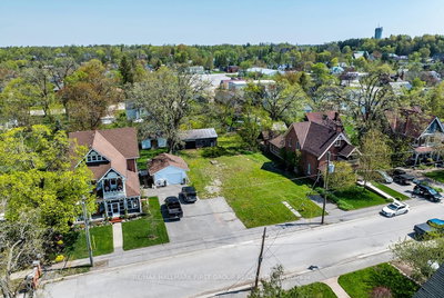 38 Oak Street • Kawartha Lakes, ON photo 4