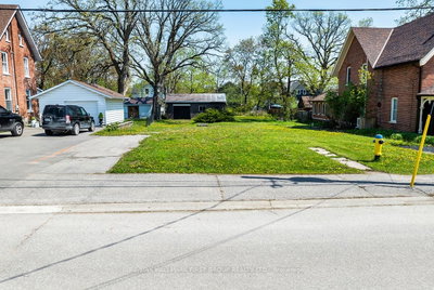 38 Oak Street • Kawartha Lakes, ON photo 8