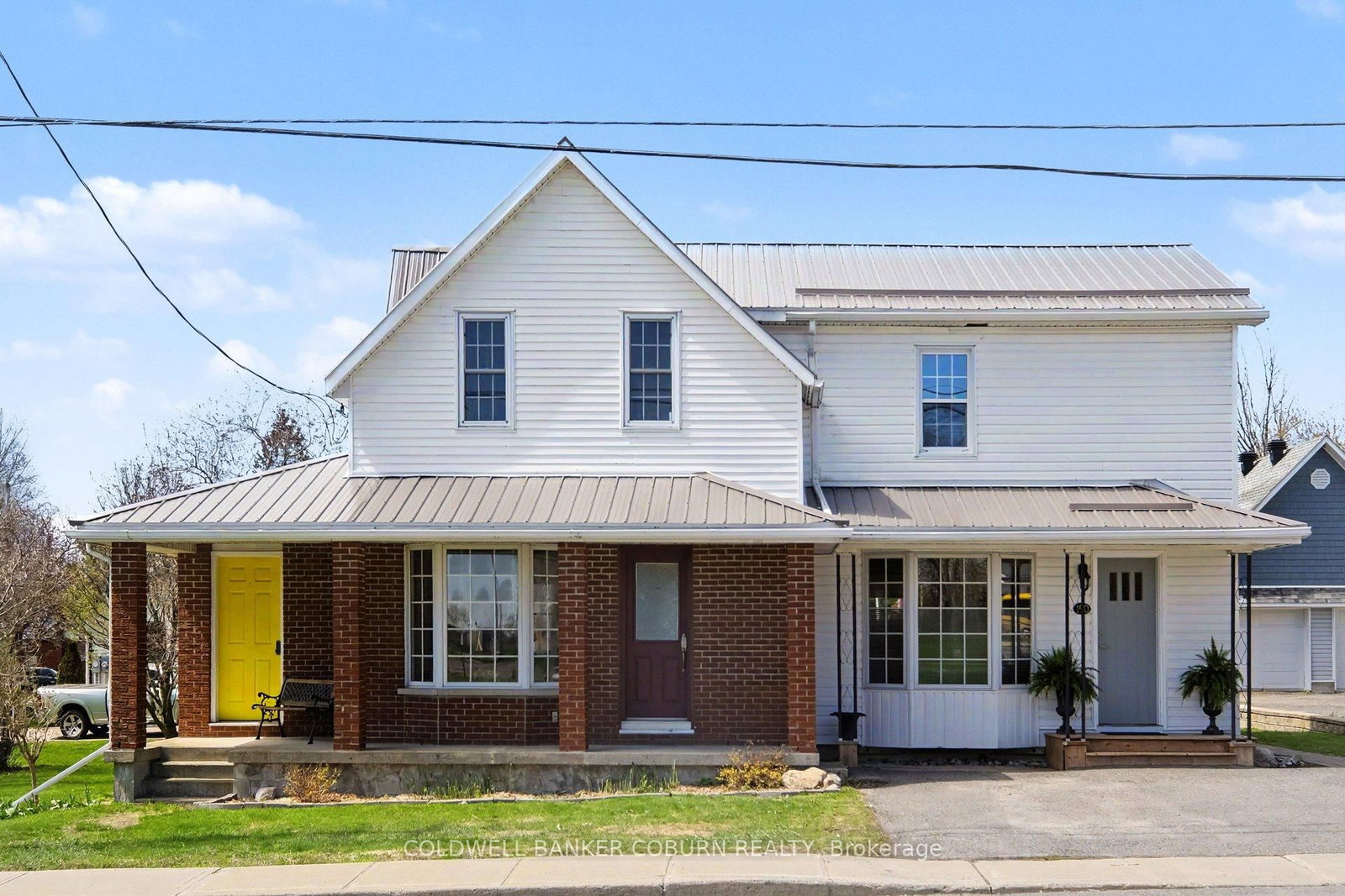 Detached House for sale at 190 Main Street, North Dundas, Ontario, K0C 1H0 - Chesterville - MLS: X13076784