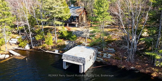 55 Healey Lake Water