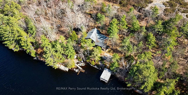55 Healey Lake Water