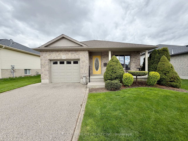 18 Redtail Court