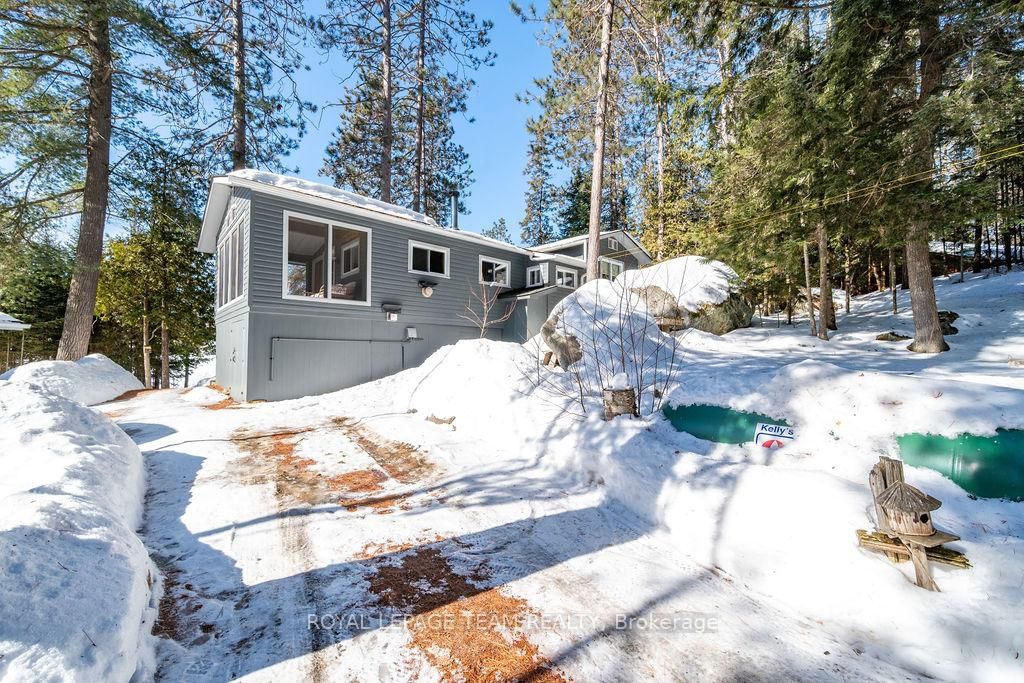 218 Diamond Lake Road • Combermere, ON photo 12