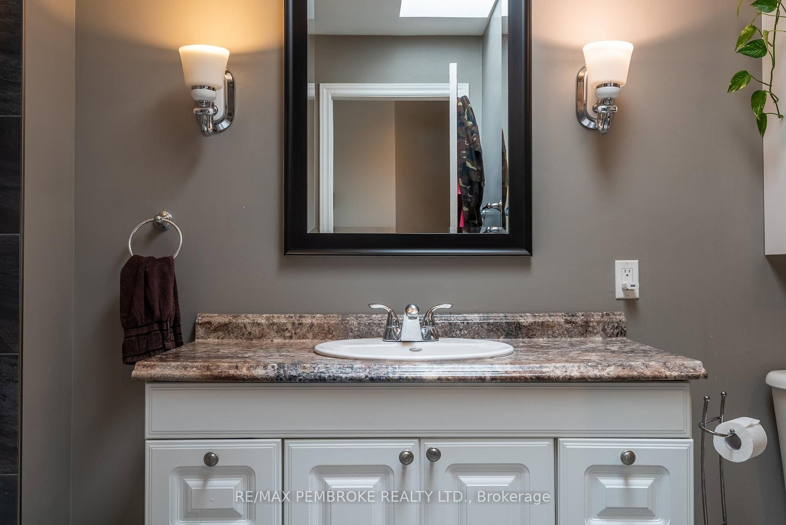 560 E Boundary Road • Pembroke, ON photo 18