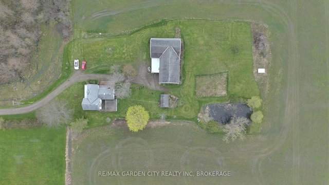 732 Cedar Bay Road W