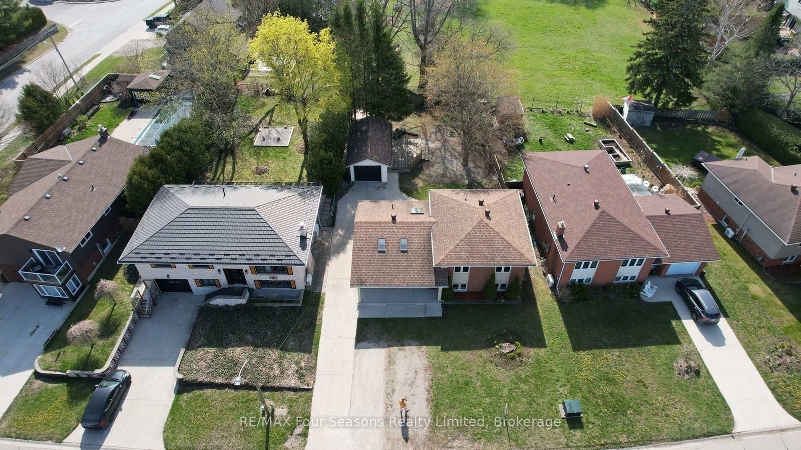 599 Thede Drive • Saugeen Shores, ON photo 6
