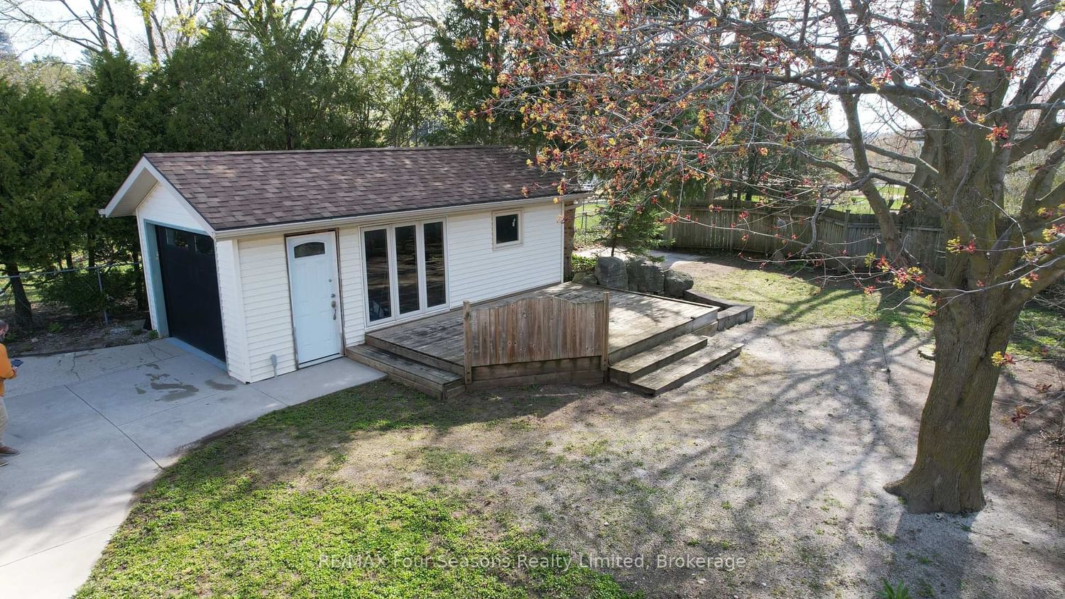 599 Thede Drive • Saugeen Shores, ON photo 9