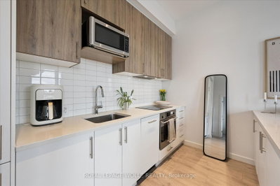 181 King Street S • #1511 • Waterloo, ON photo 5