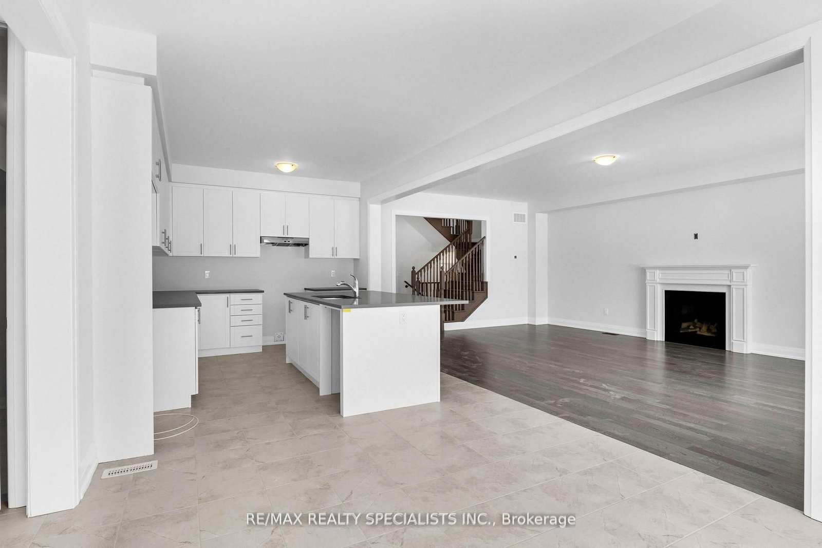 216 Harwood Avenue - Photo 16