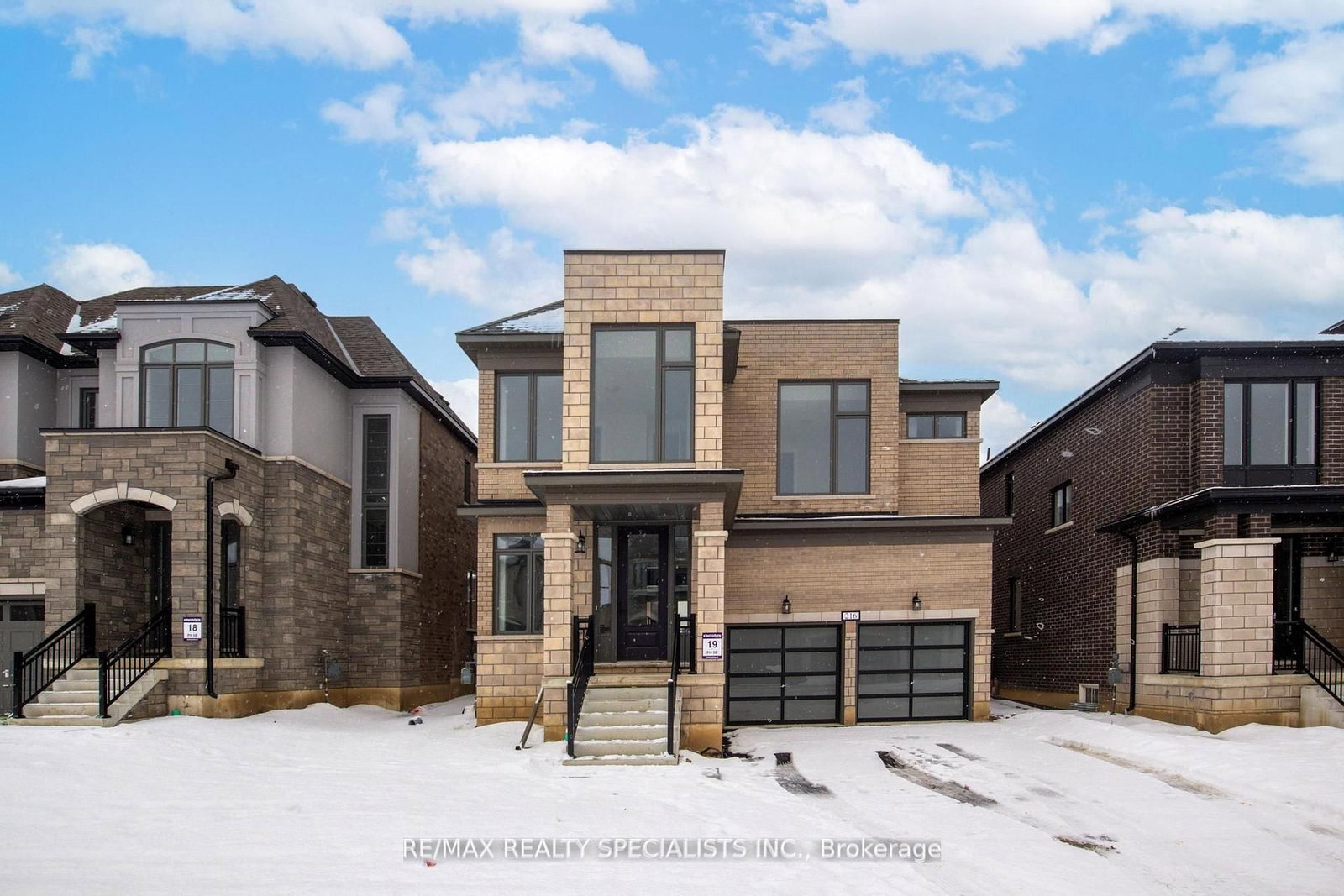 216 Harwood Avenue - Photo 4