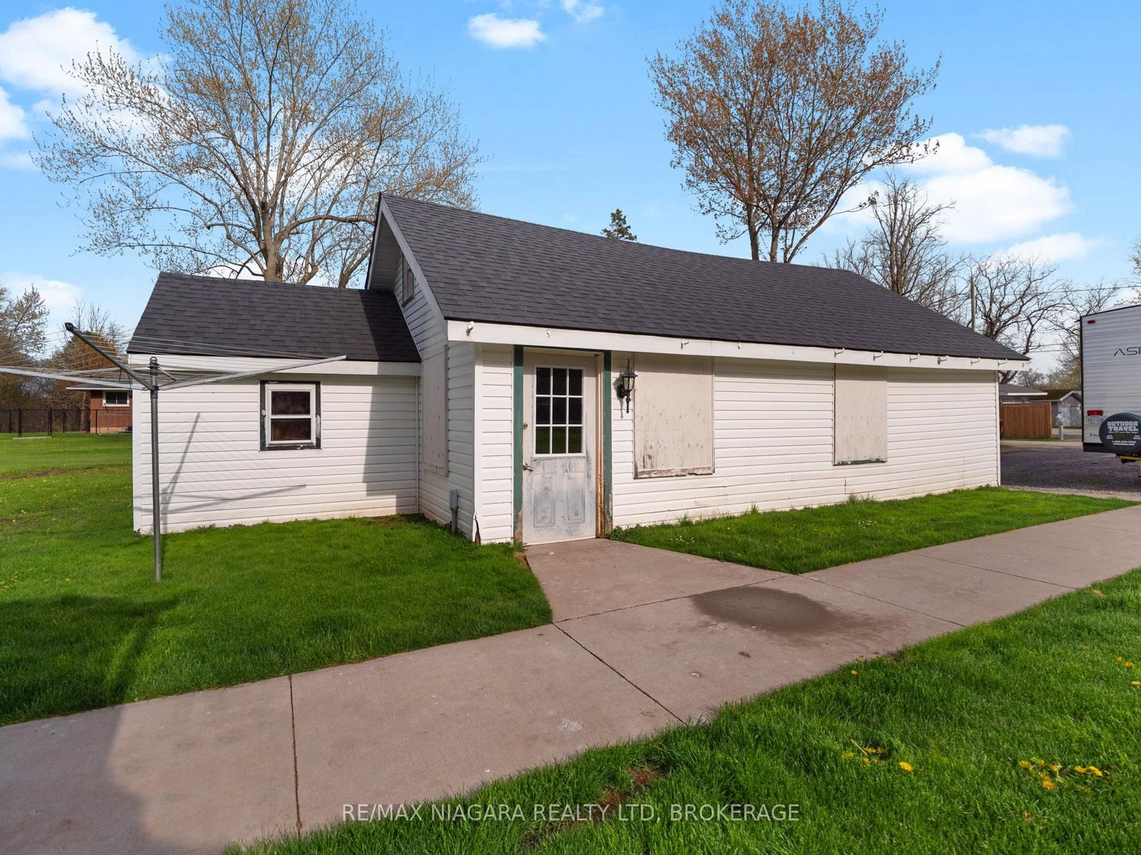 914 E Oakhill Boulevard • Fort Erie, ON photo 41