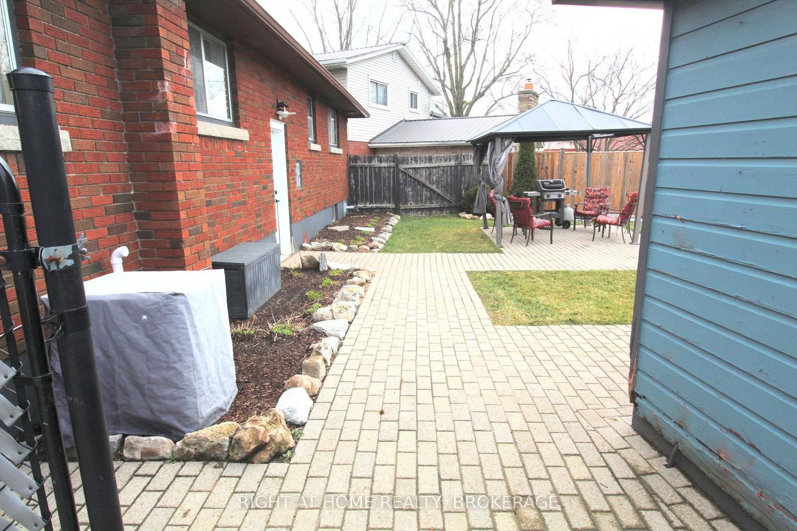 105 Glenwood Parkway • Welland, ON photo 5