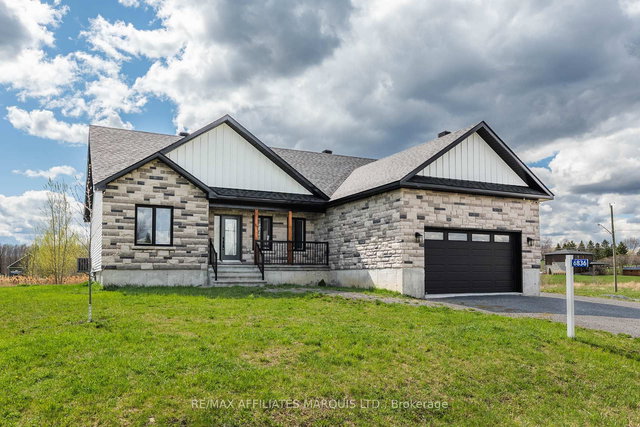 6836 James Crescent