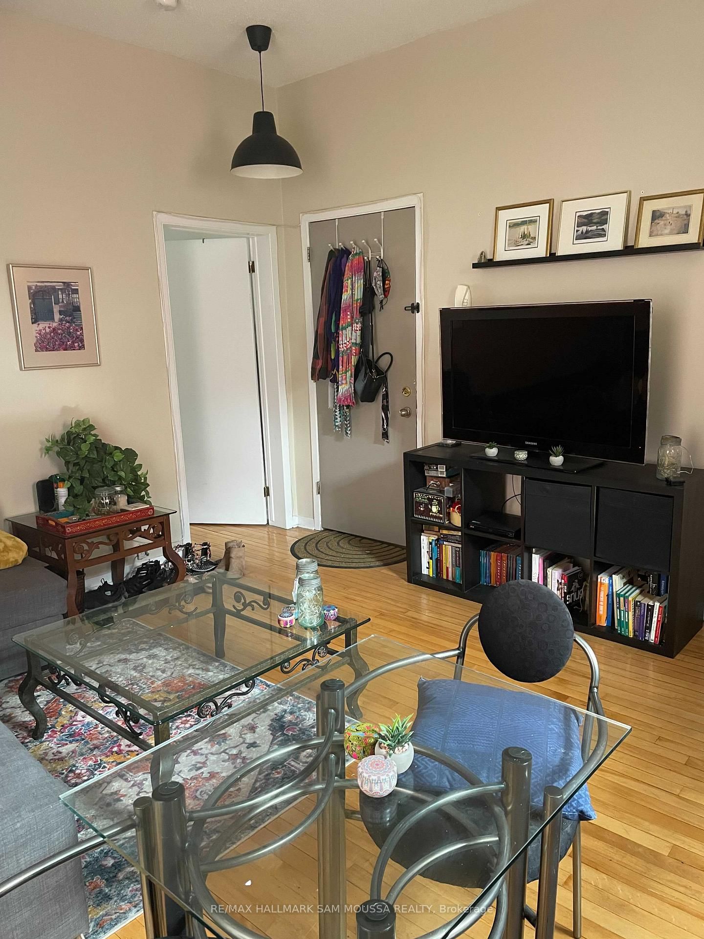 7 - 232 Cooper Street, Ottawa 4