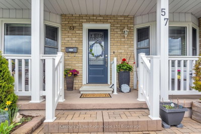 57 Edwin Crescent — photo 3