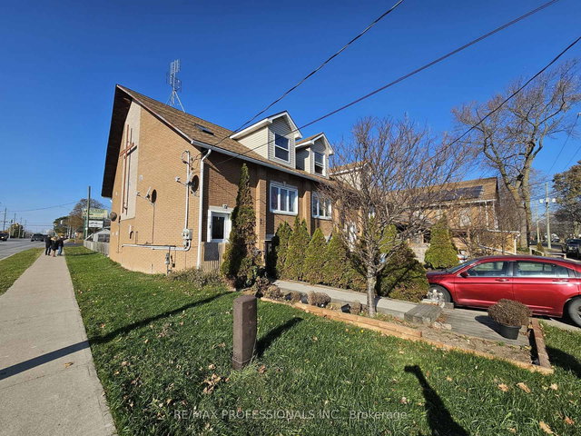 12 Erie Street