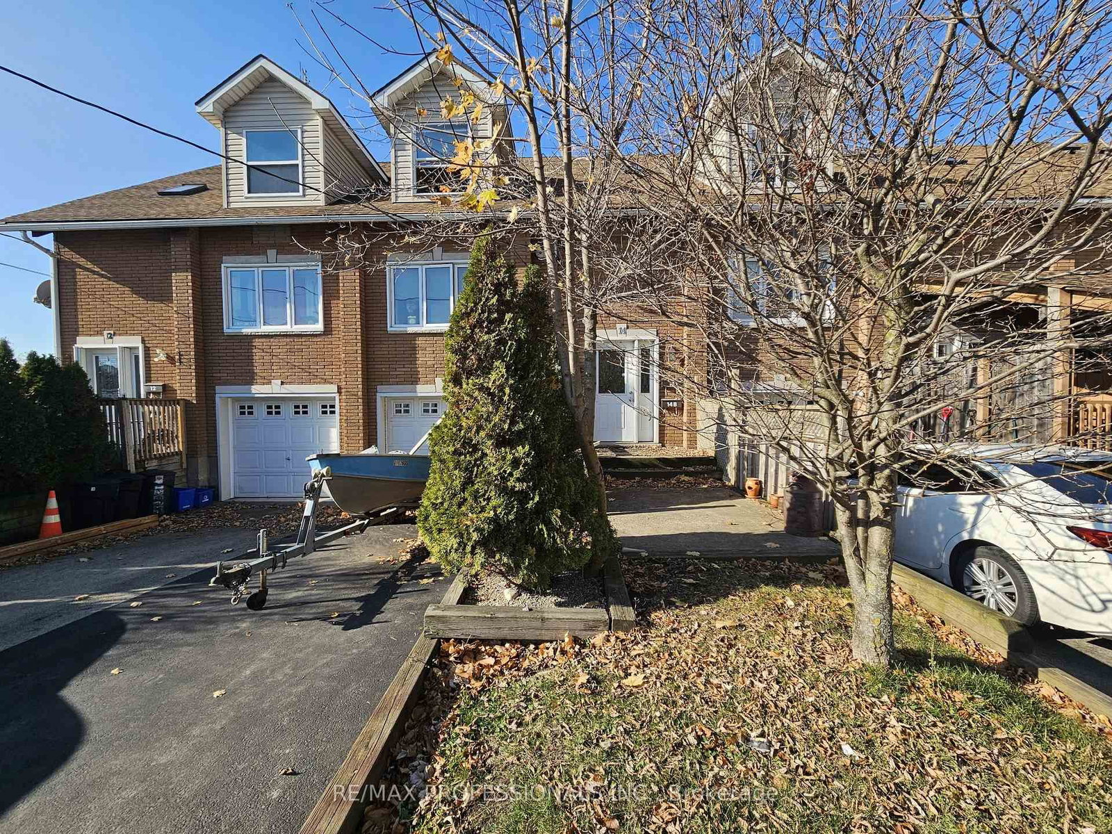 14 Erie Street • Port Colborne, ON photo 2