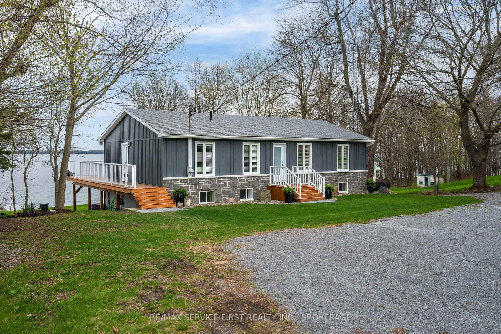 Detached House for sale at 1890 Howe Island Drive, Gananoque, Ontario, K7G 2V6 - The Islands - MLS: X13078188