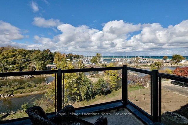 6 - 11 BAY Street E