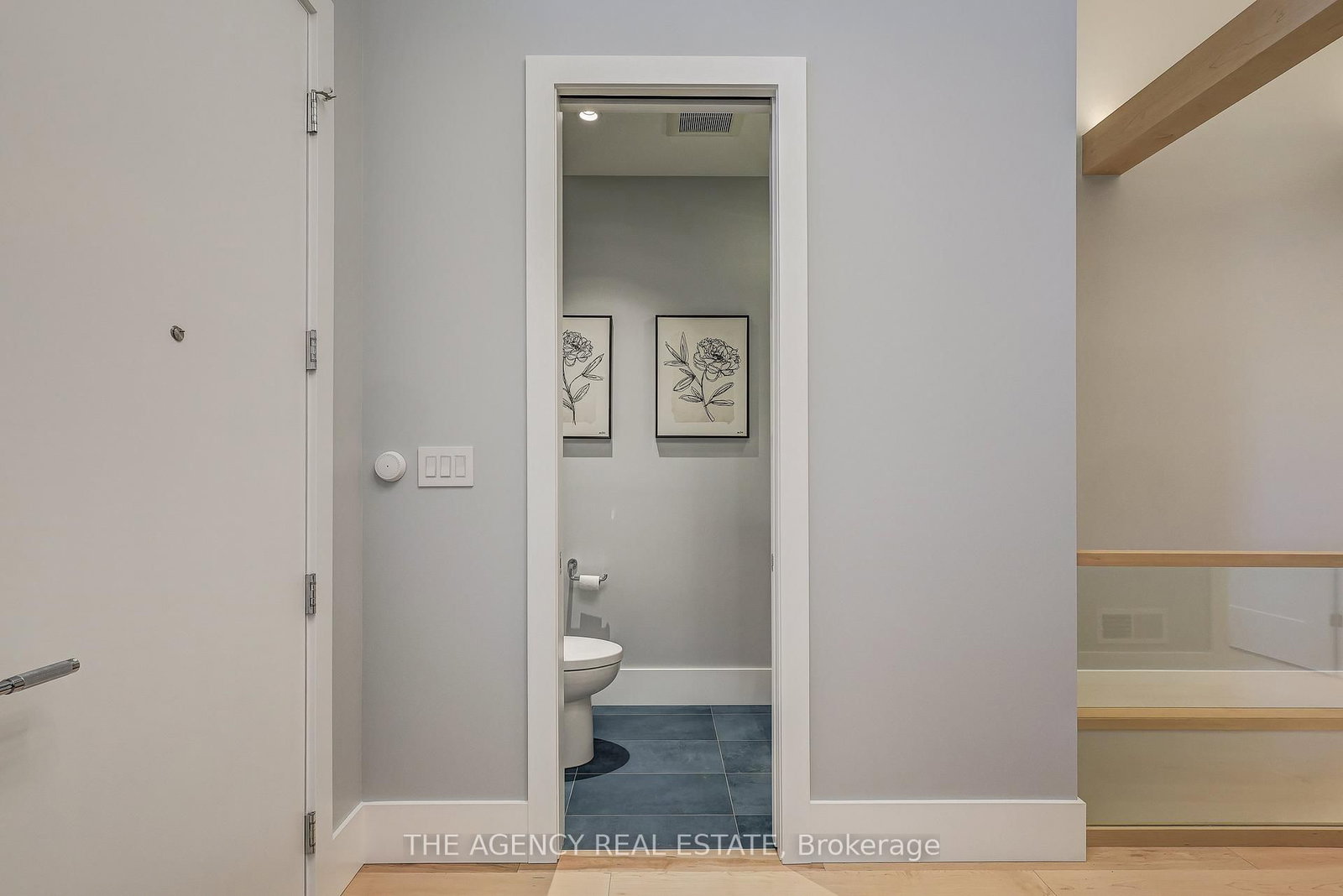 4228 Fallingbrook Road • London South, ON photo 11