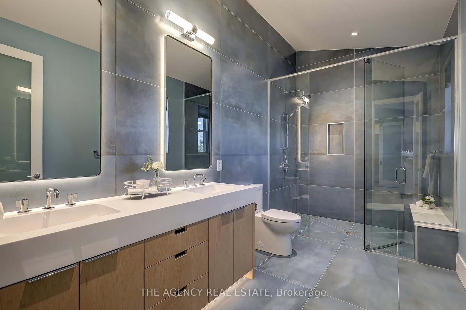 4228 Fallingbrook Road • London South, ON photo 22