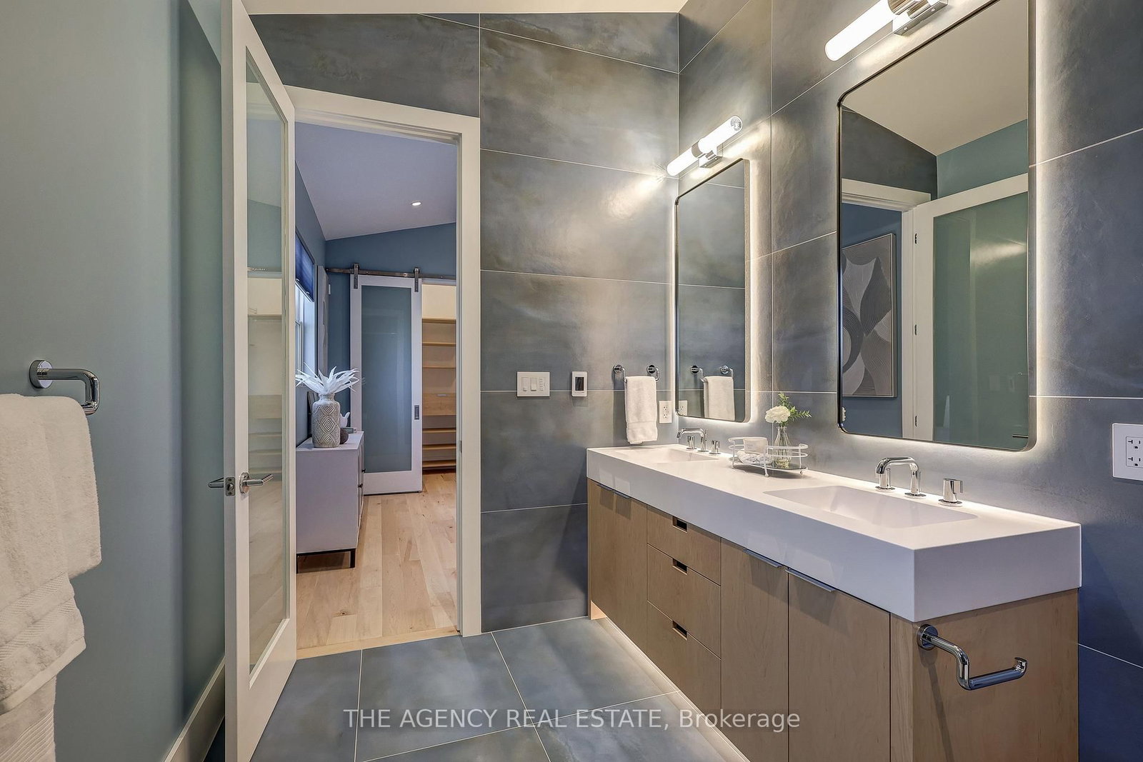4228 Fallingbrook Road • London South, ON photo 24