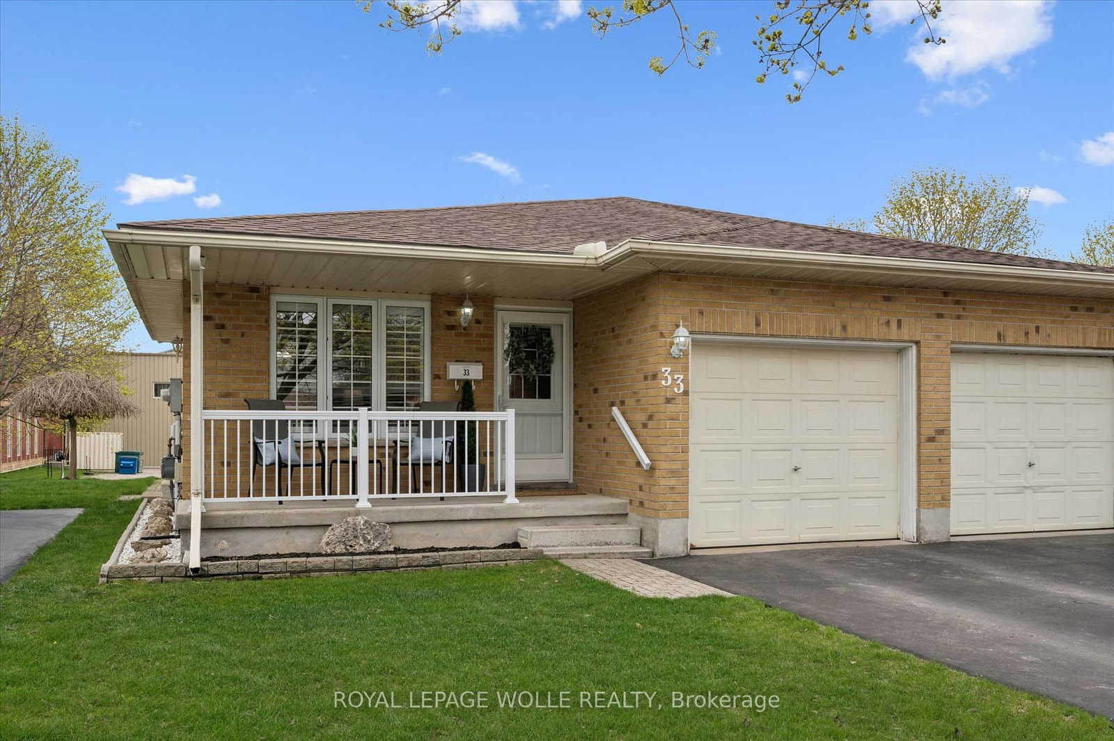 Semi-Detached House for sale at 33 Kingfisher Drive, Woolwich, Ontario, N3B 3K4 - MLS: X13078788