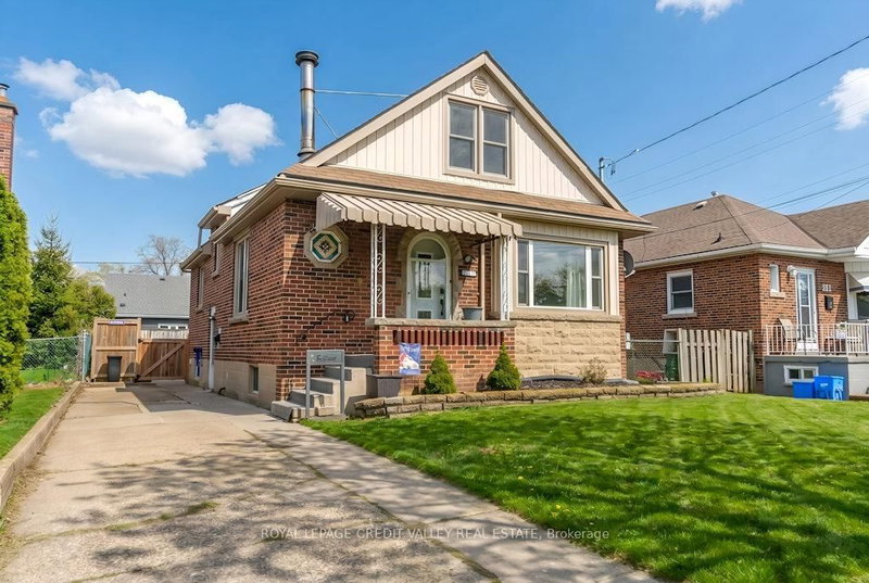 117 Glencarry Ave, Hamilton, L8K 3R5 | Image 2