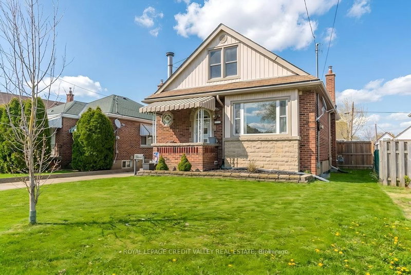 117 Glencarry Ave, Hamilton, L8K 3R5 | Image 3