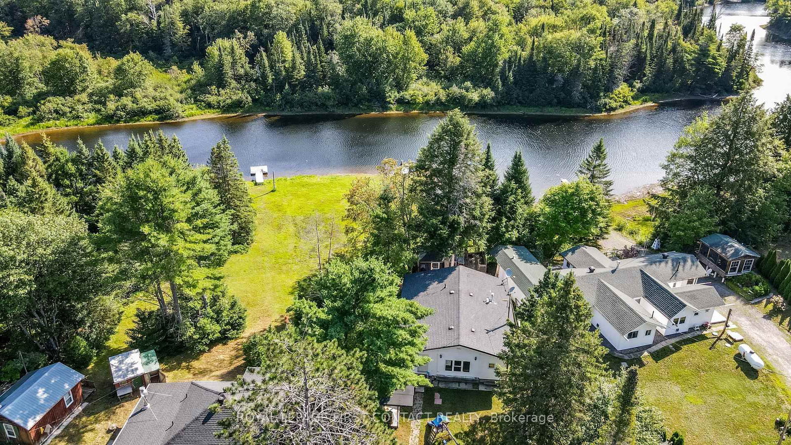 1088 Colony Road • Lake of Bays, ON photo 2