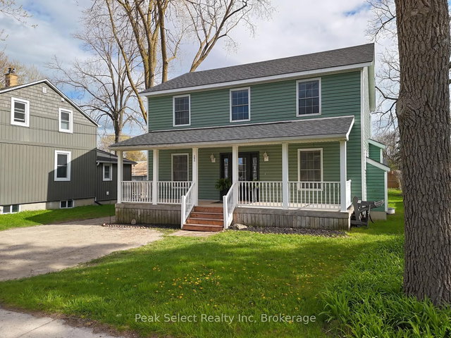 202 Queen Street W