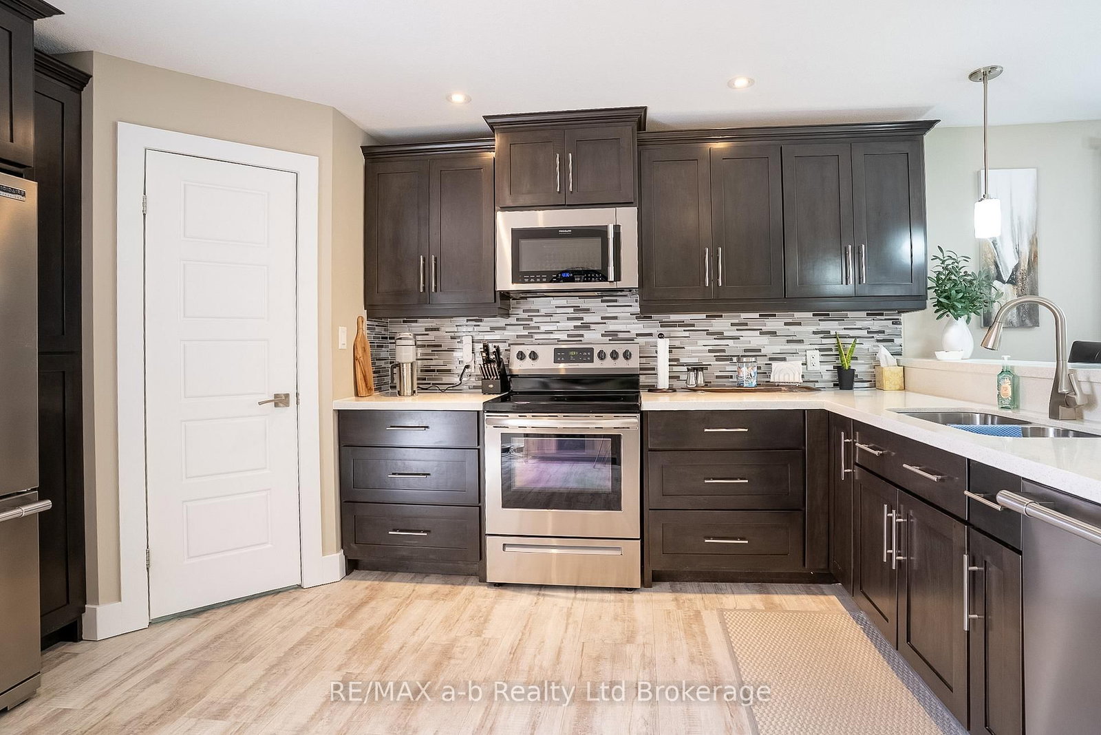 136 Maple Lane • Tillsonburg, ON photo 18
