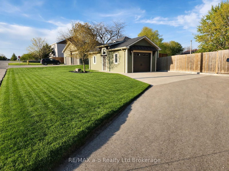 136 Maple Lane