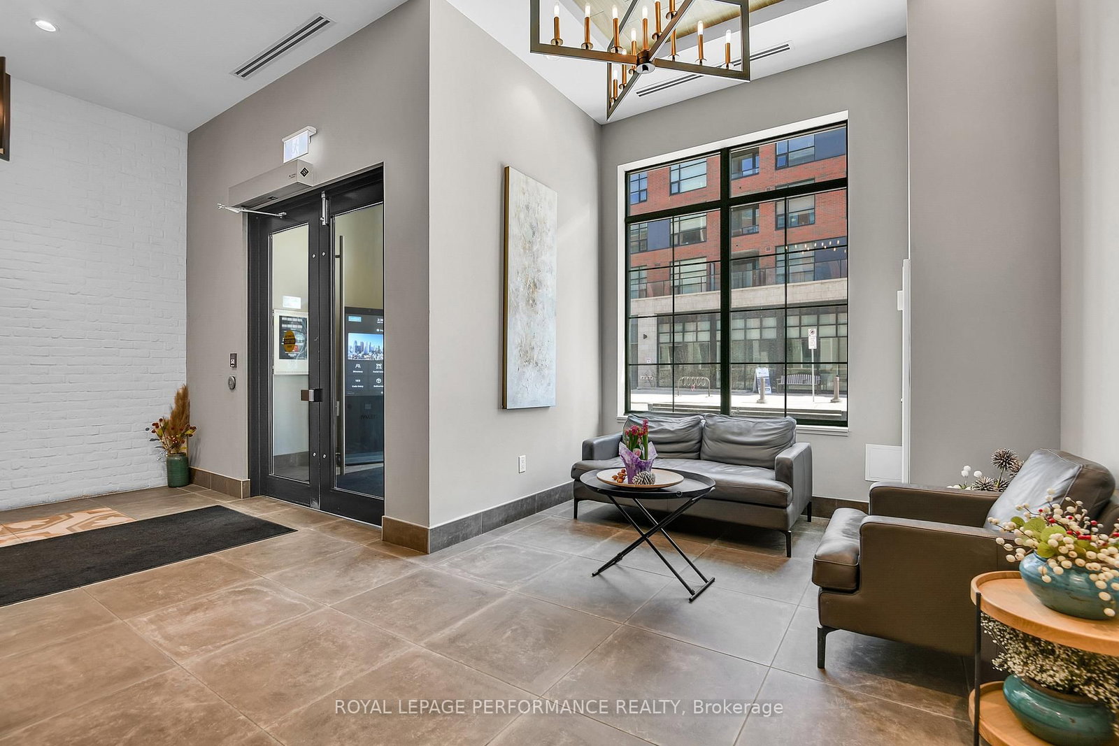 11 Oblats Avenue, Unit 507 - Photo 3