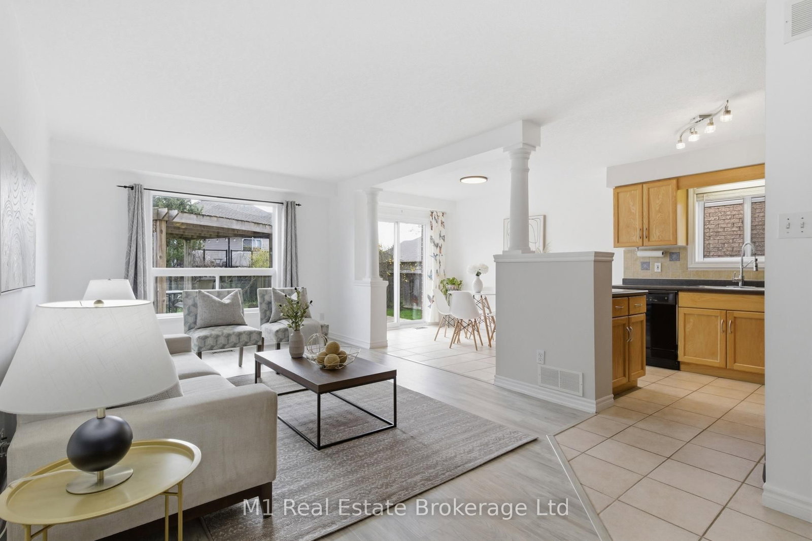 Listing Image 7
