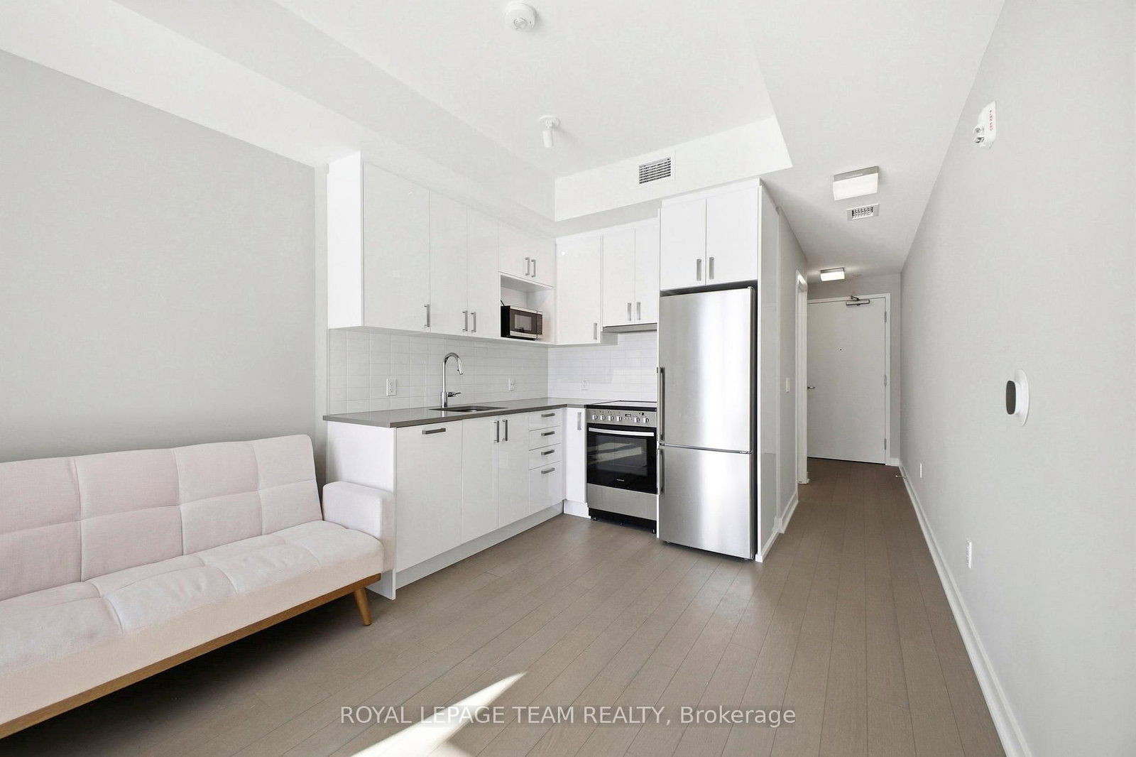 360 Deschatelets Avenue E, Unit 209 - Photo 5