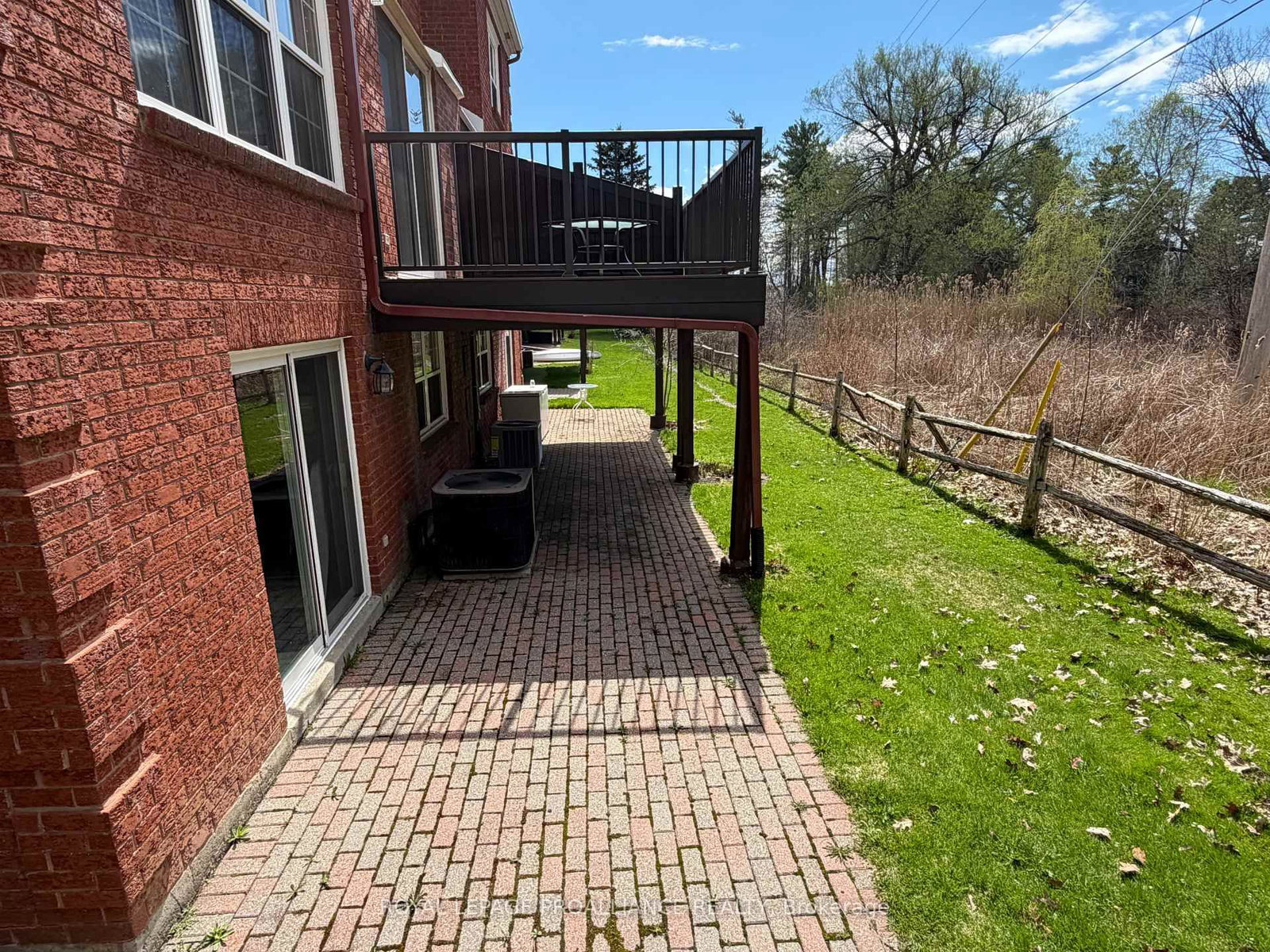 39 Country Club Place • Brockville, ON photo 4