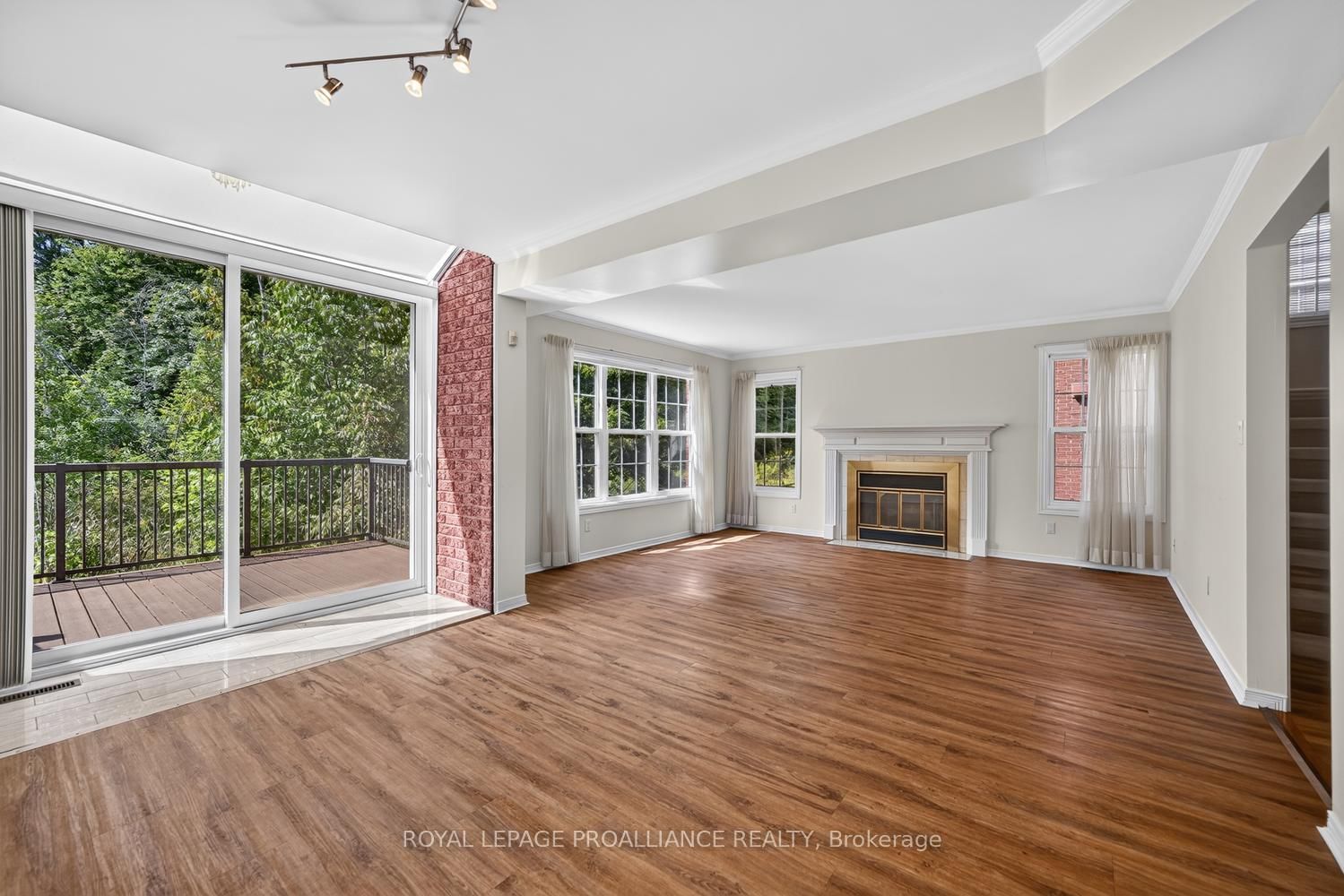 39 Country Club Place • Brockville, ON photo 5