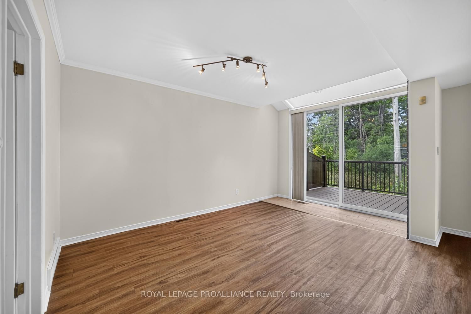 39 Country Club Place • Brockville, ON photo 9