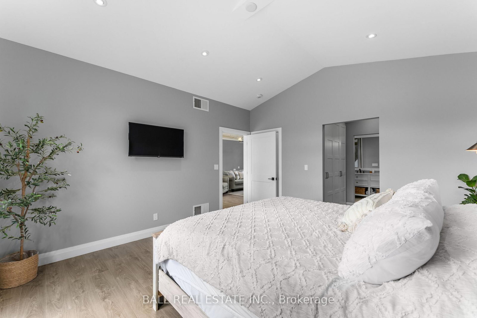 34 Fire Route 106 • Trent Lakes, ON photo 18