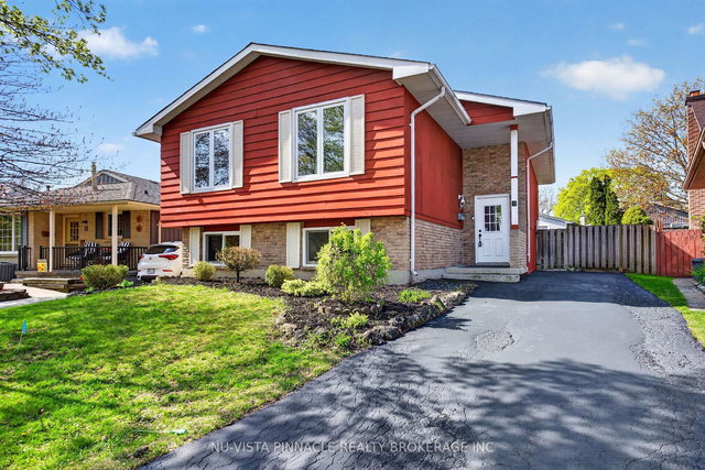 15 Tumbleweed Crescent