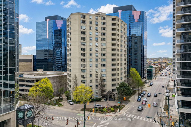 305 - 500 TALBOT Street